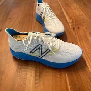 New Balance Fresh Foam Beacon V3 - White / Helium - Size 9.5